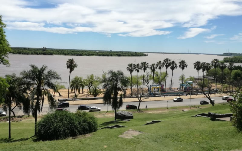 La semana inicia con tiempo variable y más humedad, mientras rige un alerta para Entre Ríos