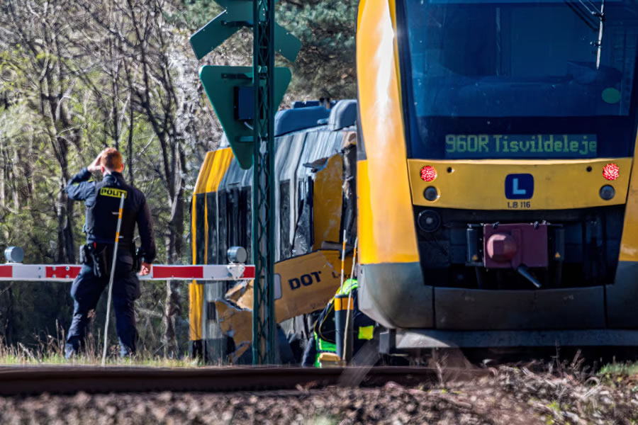Dos trenes chocaron de frente en Dinamarca: hay al menos 17 heridos y se desplegó un operativo de emergencia