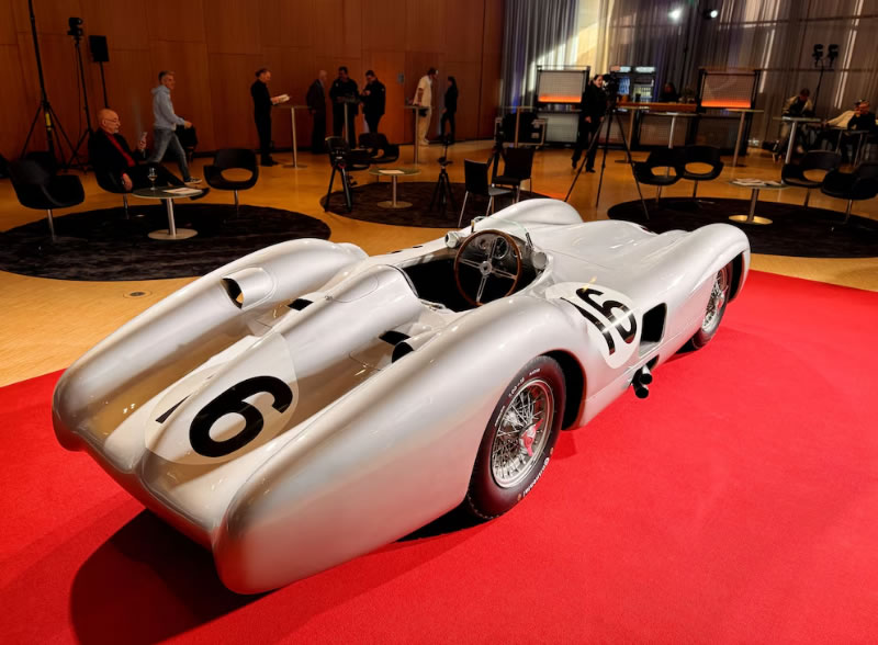 La historia de la “Flecha de Plata”, el histórico auto de Juan Manuel Fangio que Franco Colapinto manejará en su exhibición