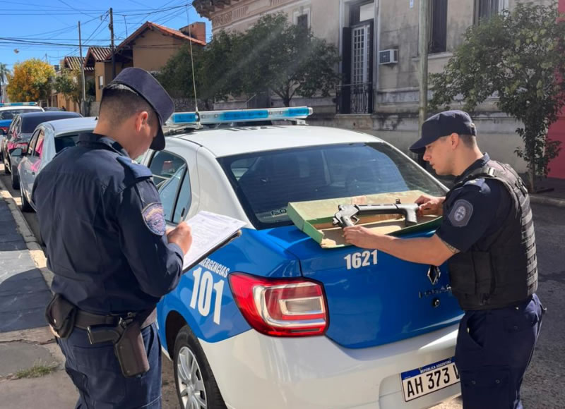 Secuestraron una escopeta que habría dejado un hombre excluido de su vivienda por una causa de violencia de género