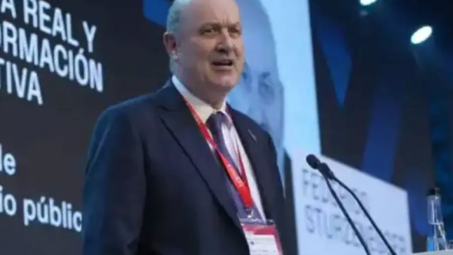 Entre Ríos quedó en el centro del proyecto de logística fluvial que impulsa Sturzenegger para Vaca Muerta