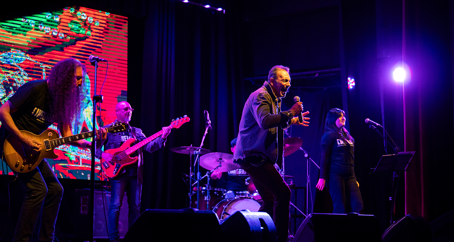 Un viaje a pura música y memoria: “CINEGRAF” llega al Gran Odeon con los hits de los ‘60, ‘70 y ‘80