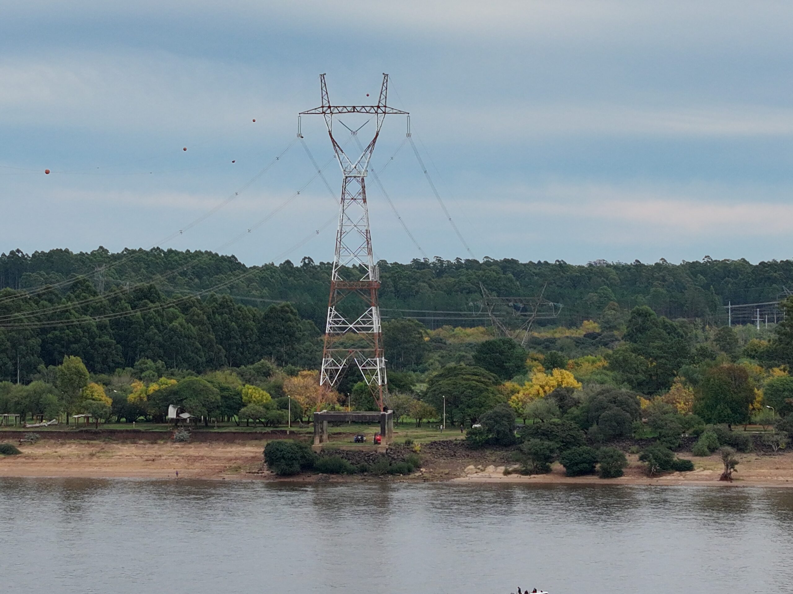 Salto Grande realizó satisfactoriamente la prueba del Sistema de Aviso Sonoro (SAS)