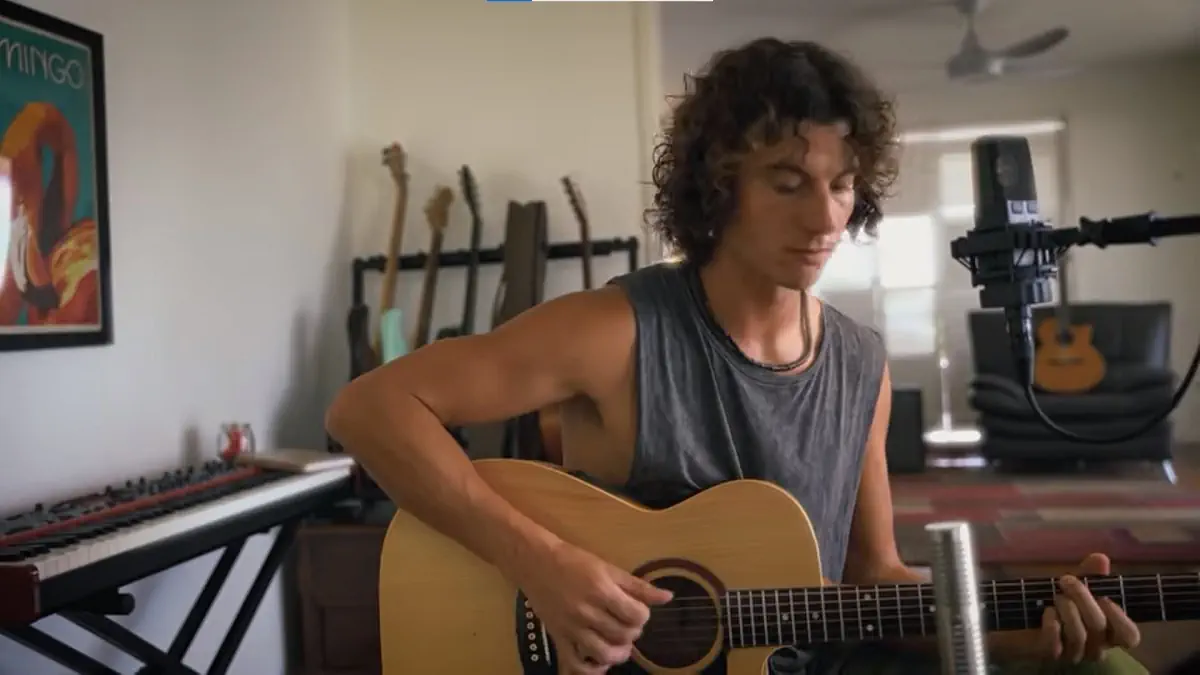 “Planeta”: el concordiense Julián Cerfoglio lanza su nuevo video desde Australia y vuelve en mayo a la ciudad