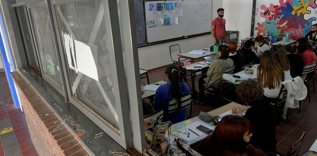 Los alumnos argentinos pierden un año entero de clases en la primaria por ausentismo y otros problemas