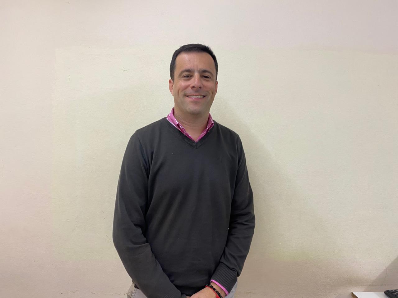 Despejando dudas con el Técnico Superior en Comunicación Social Guillermo Acosta, sobre la sobreinformación y las fake news en medios digitales