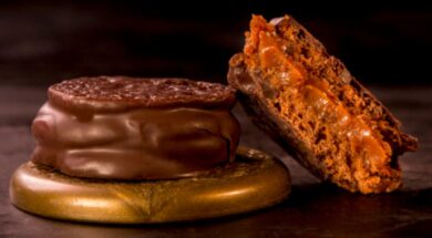 los-alfajores-son-uno-de-los-dulces-mas-elegidos-y-consumidos-por-millones-de-argentinos-foto-el-nazareno-65Q767HKEBB5ZBUP6QM3LQOTZQ