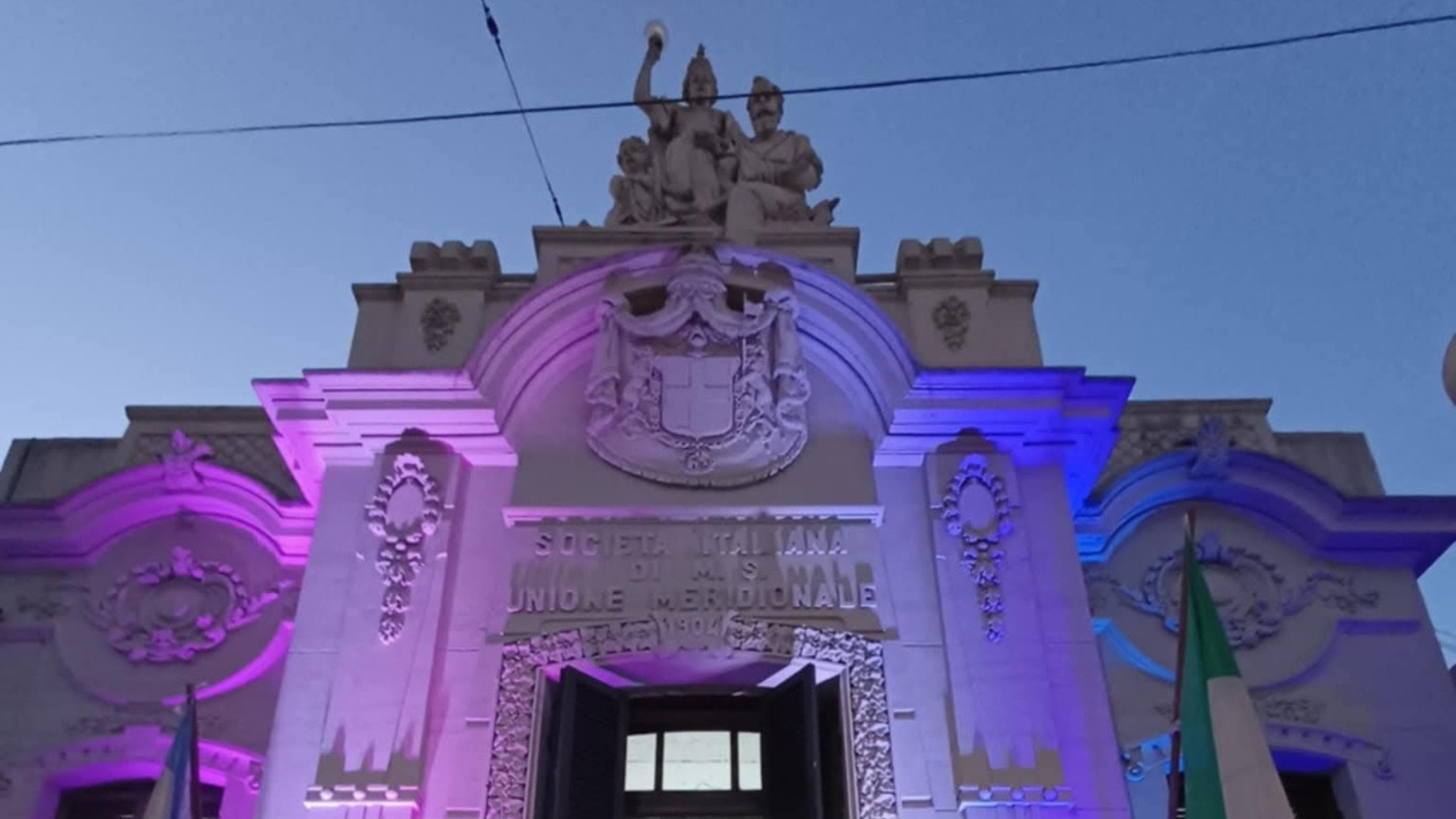 Con 122 años de historia, la Sociedad Italiana organiza un bingo solidario para sostener su edificio histórico