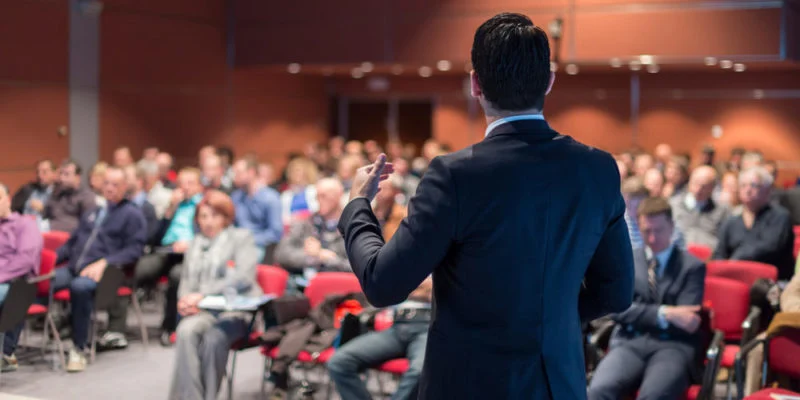 Del aula al escenario: el IPC lanza un curso de oratoria para potenciar la comunicación docente