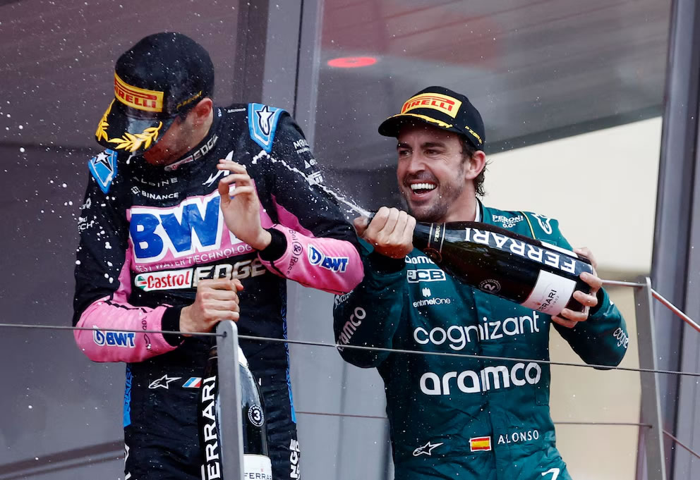 Por qué los campeones se rocían con champán en el podio y quién fue el primero en hacerlo