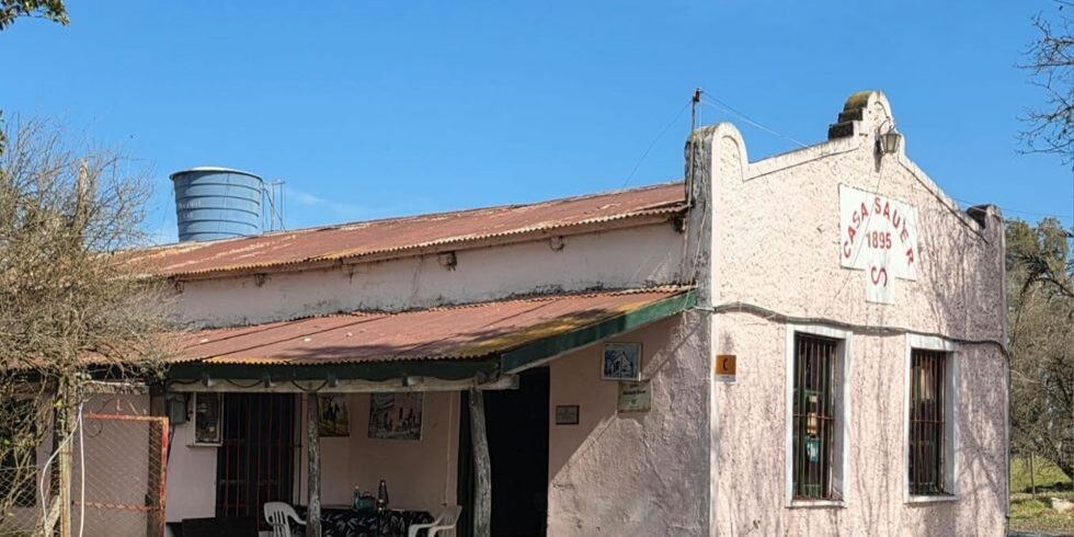 Reconocen el libro que narra la historia del almacén más antiguo de la provincia