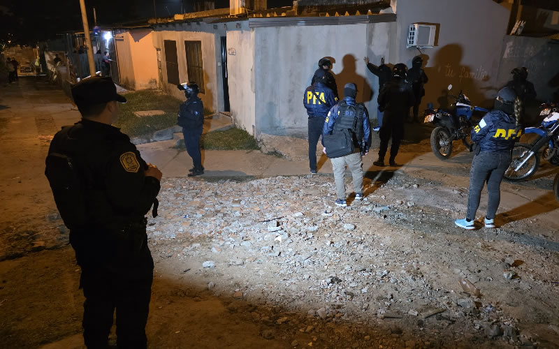 La Policía y la Federal desplegaron un operativo para reforzar la seguridad en distintos barrios