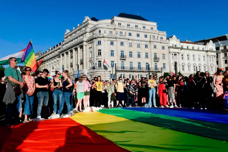 La Unión Europea busca prohibir las «terapias de conversión» para personas LGTBQ+