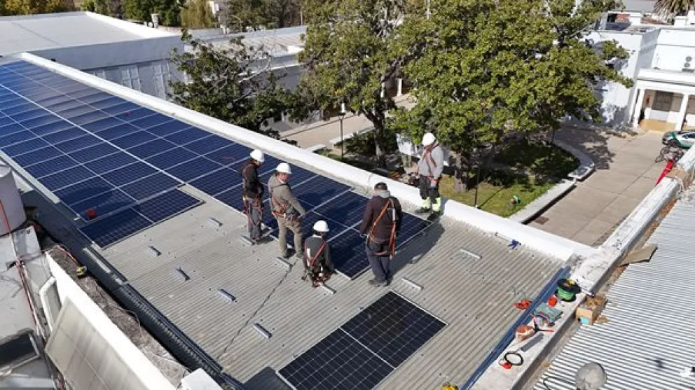 La Facultad Regional Concepción del Uruguay de la UTN instalará 48 paneles fotovoltaicos para reducir el consumo