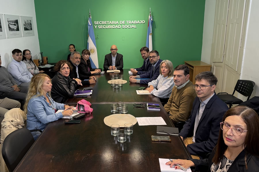 Provincia formalizó una actualización salarial a los gremios estatales y la paritaria pasó a cuarto intermedio