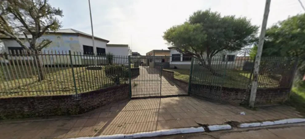 Familias de la Escuela N° 2 «José Gervasio Artigas» convocan a no enviar a los alumnos a clases y anuncian una protesta este lunes