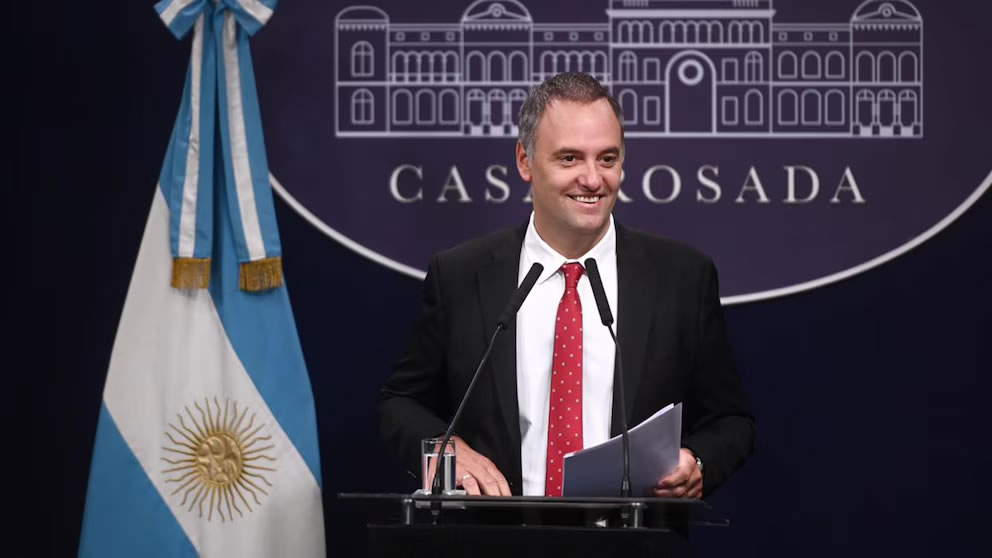 El Gobierno reabrirá la sala de periodistas y Adorni volverá a dar una conferencia de prensa en la Casa Rosada
