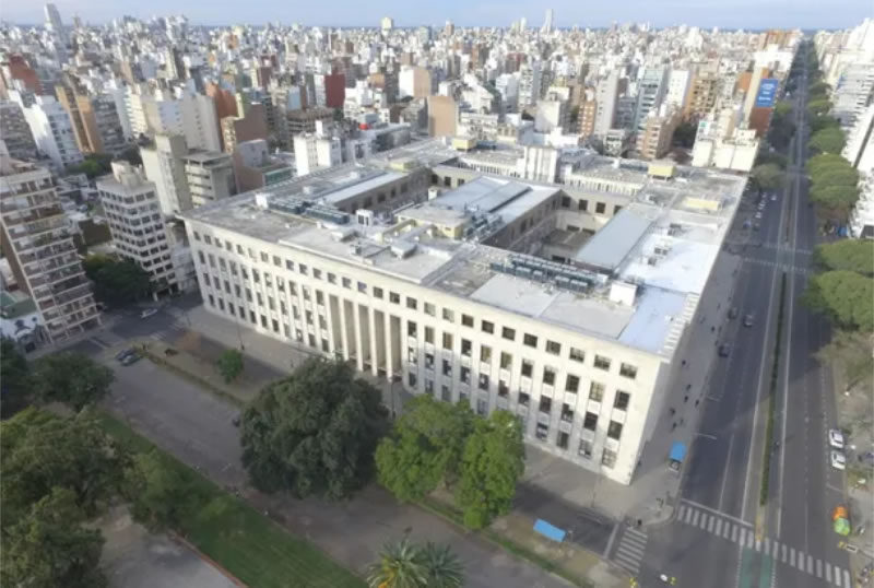 Rosario: Un hombre deberá pagarle 160 millones de pesos a su ex novia con la que estuvo en pareja y convivió durante 19 años