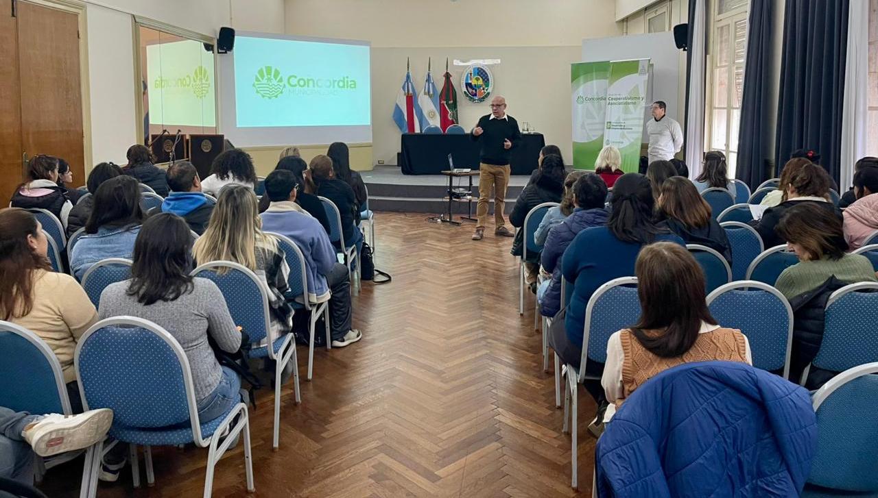 Más emprendedores participaron del segundo taller del Programa Capacitar 2026
