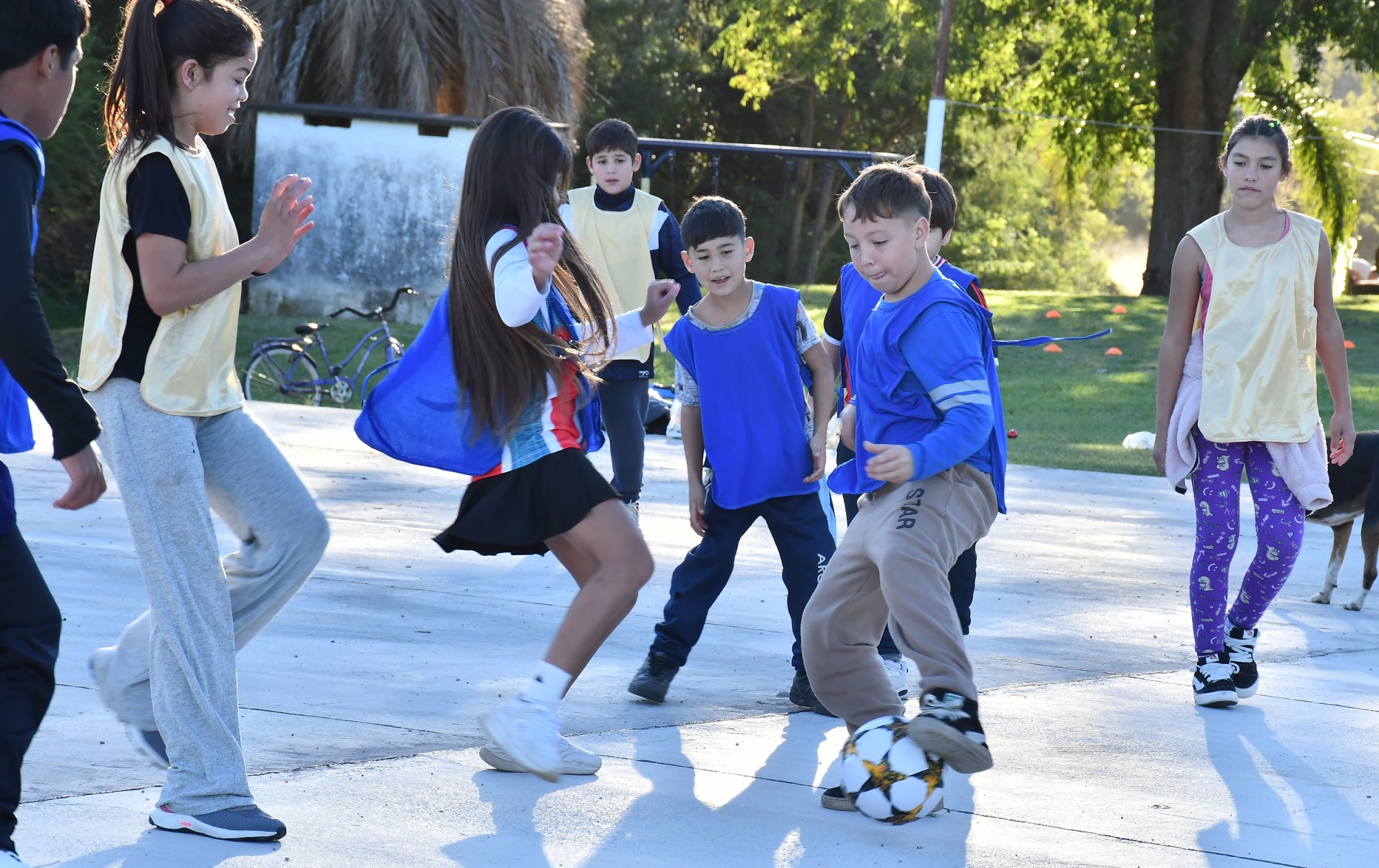 La Municipalidad recuperó el playón deportivo del barrio El Mondongo de Benito Legerén