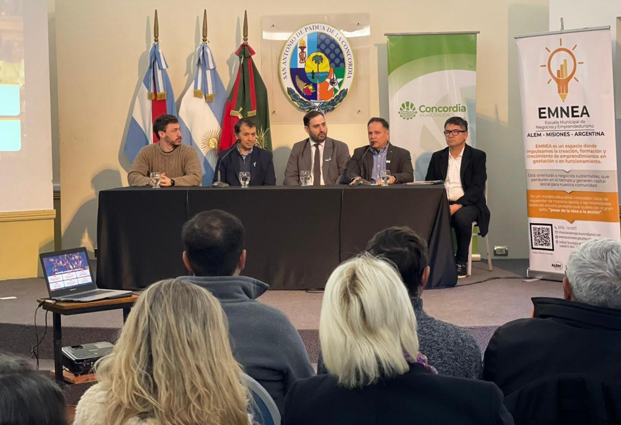 La Conferencia “Municipios que impulsan emprendedores” reunió a representantes de distintos actores del desarrollo local