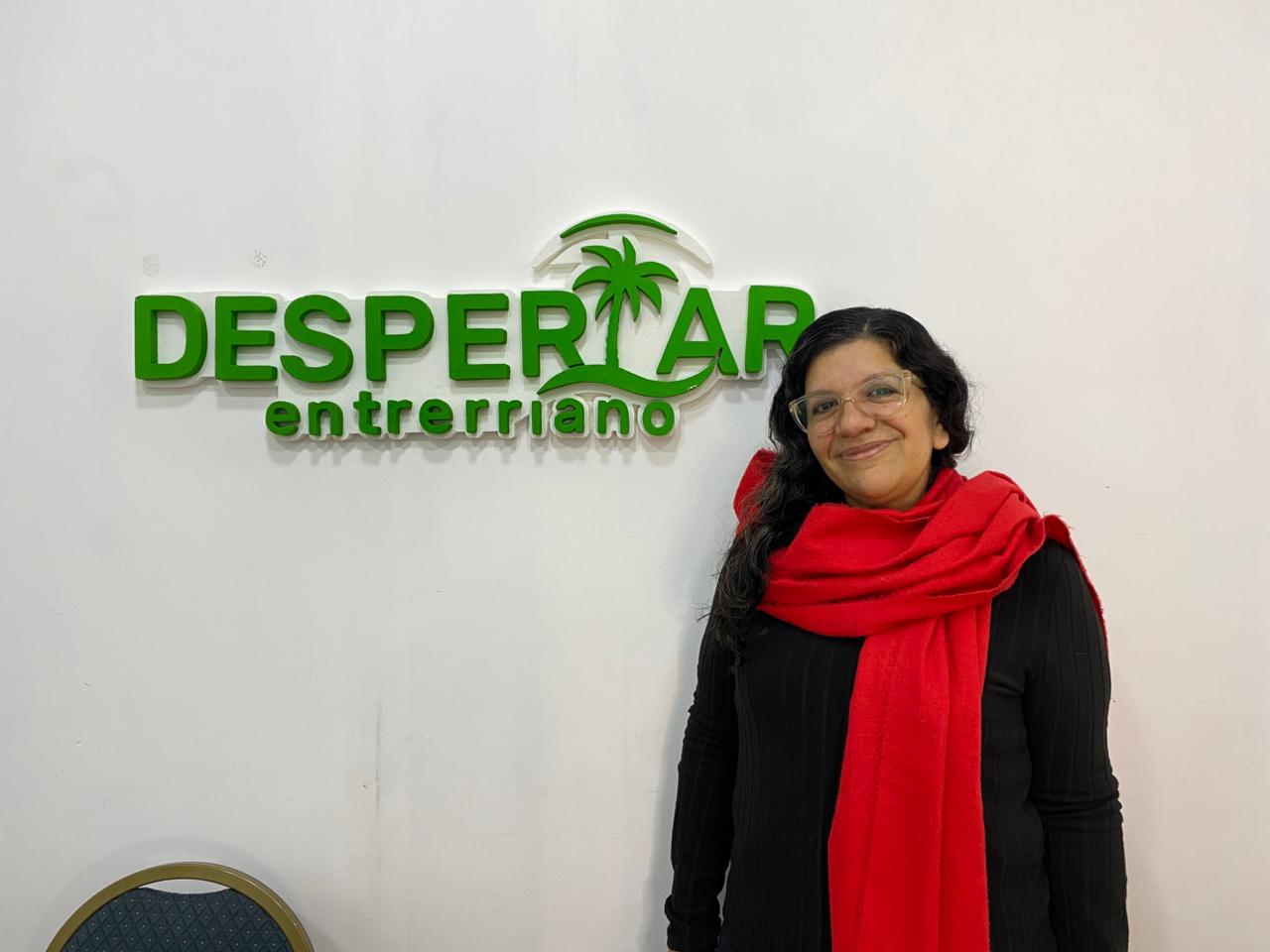 “Enseñar no es solamente sentarse con un cuaderno. Hay algo emocional muy fuerte que también influye” Carolina Gaitán, maestra particular