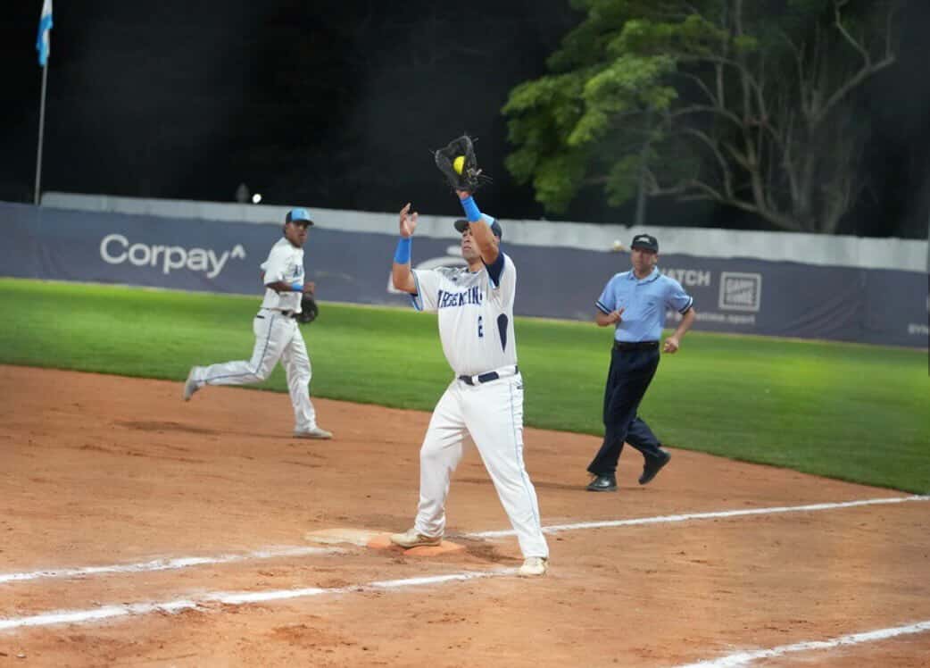 Felipe Muñoz y el Mundial U23 de Softbol: “Deseábamos y anhelábamos estar mucho más arriba”