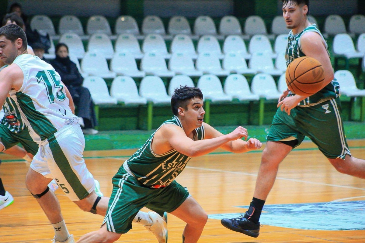 Capuchinos, Estudiantes y Ferro ganaron en una nueva fecha del Asociativo de Básquet