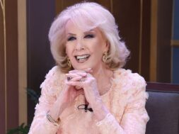la-iconica-conductora-sera-galardonada-con-la-DFDVKLSWVBHXPGUSQUYENLTFGY
