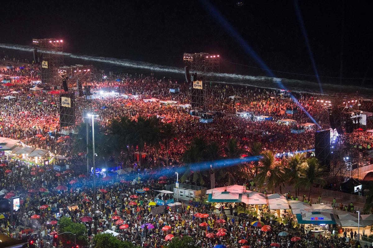 Show de Shakira en Río de Janeiro: las imágenes de la masiva convocatoria de la artista colombiana