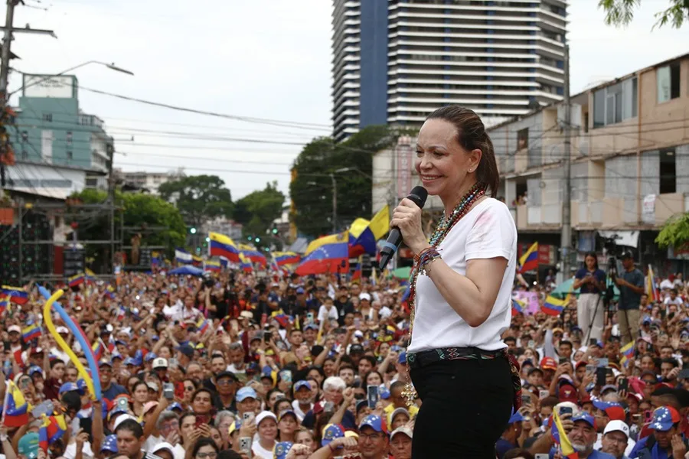 María Corina Machado: «Seré candidata» en unas «elecciones limpias y libres» en Venezuela
