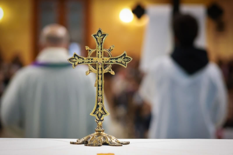 El nuevo mapa religioso de la Argentina: cae el catolicismo y crecen los evangélicos