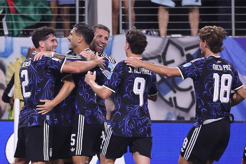 Histórico: El concordiense Marcos Senesi debutó en un Mundial con la Selección Argentina