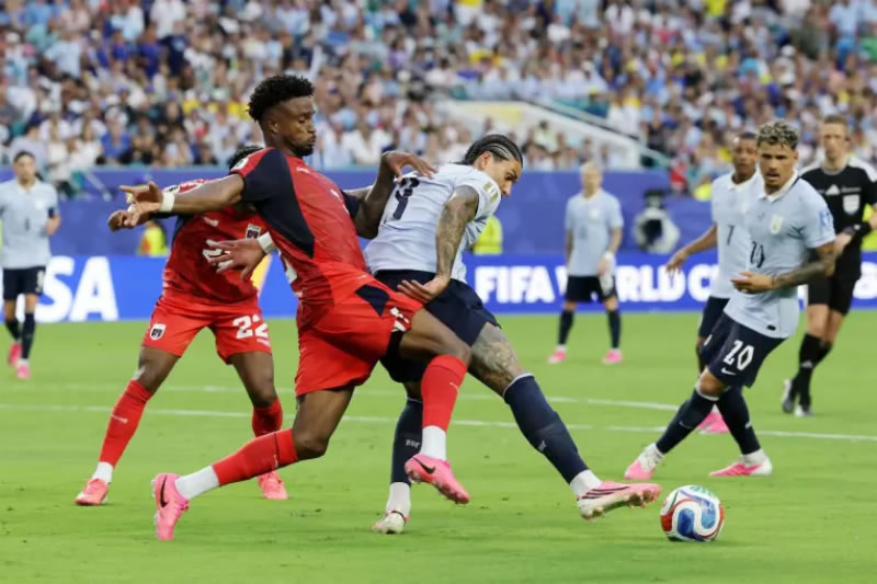 Uruguay empató con Cabo Verde y complicó su clasificación: Los de Bielsa definirán todo contra España