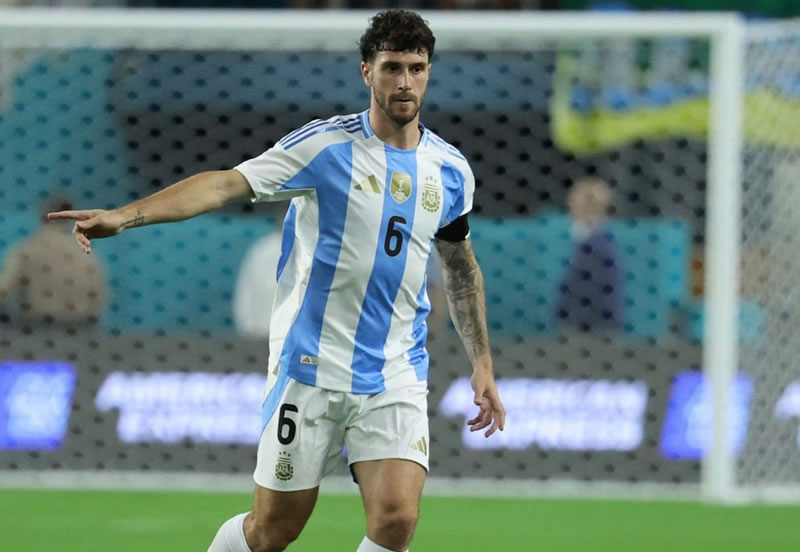Argentina confirmó a Marcos Senesi como reemplazante de Leonardo Balerdi en la lista para el Mundial