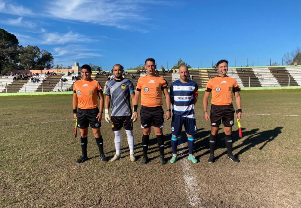 Comunicaciones y Salto Grande se juegan el último boleto al Regional Amateur