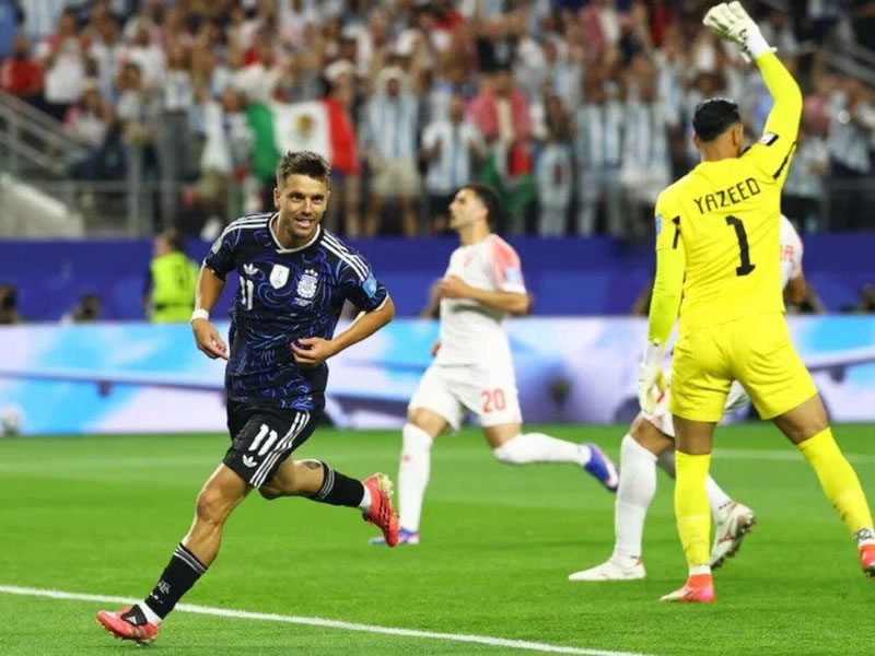 Argentina venció a Jordania y terminó la fase de grupos con puntaje ideal