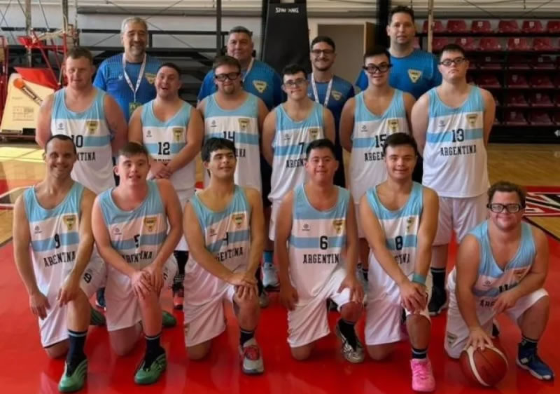 La selección argentina de basquet de atletas con síndrome de down salió camponea en el Mundial de Hugría