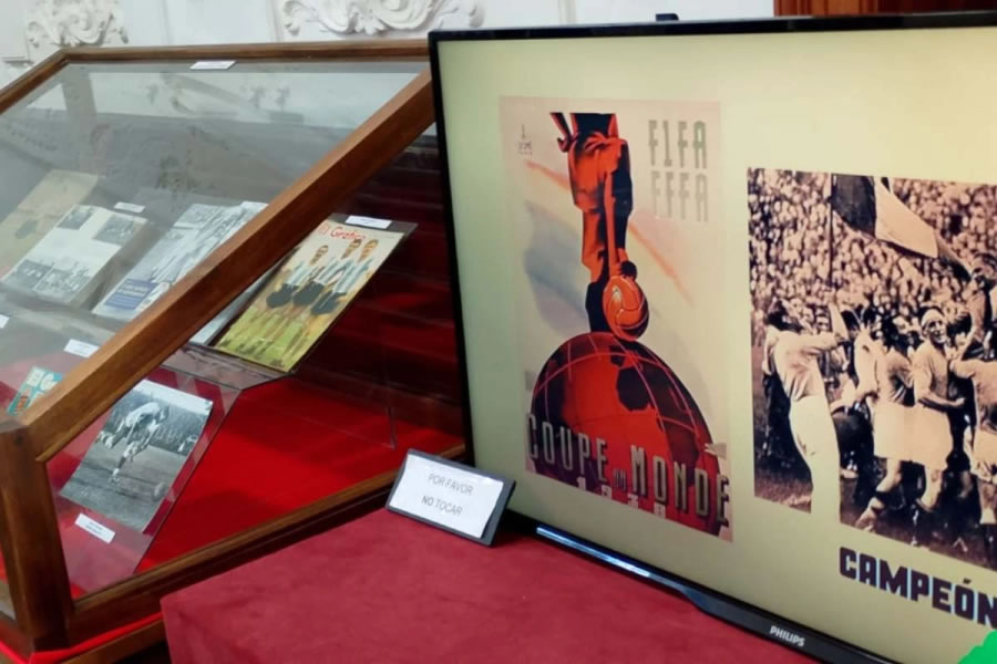 El Palacio Arruabarrena invita a recorrer una muestra dedicada a la historia de los Mundiales de fútbol