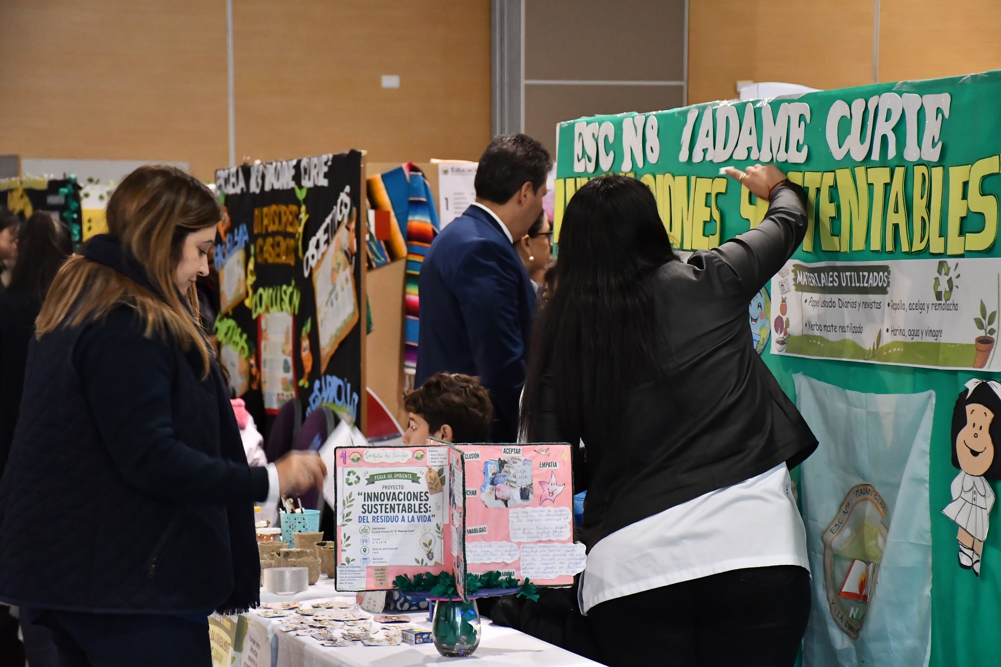 Con delegaciones nacionales e internacionales, docentes y alumnos comenzó la 10° Feria Internacional de Ambiente “Eco Ciencias”