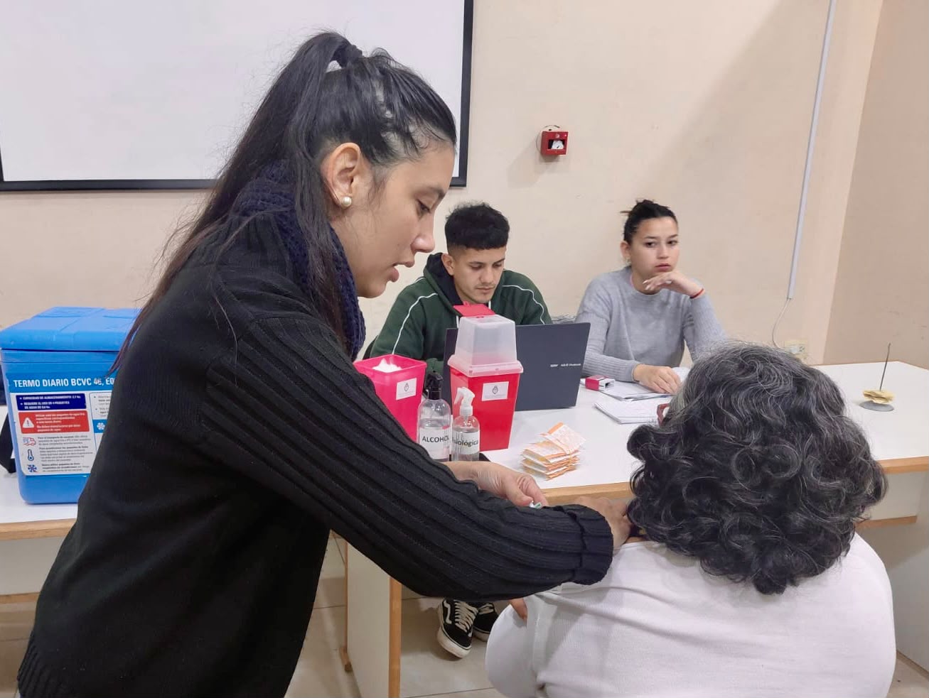 Adultos Mayores participaron de una nueva jornada de vacunación