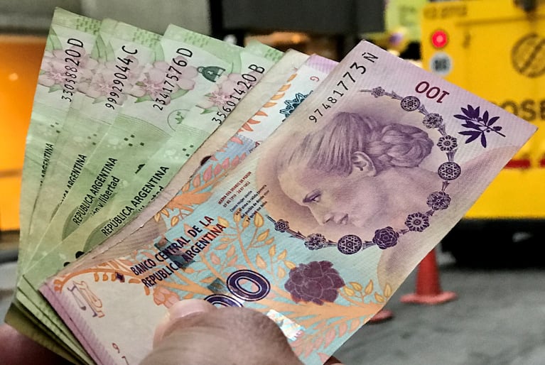 La psicología asegura que quienes ordenan siempre los billetes de menor a mayor no sólo son organizados