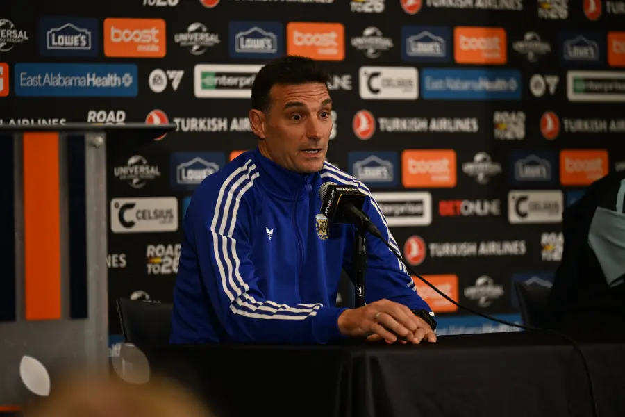 “Messi jugará unos minutos”: Scaloni confirmó la presencia del capitán ante Islandia