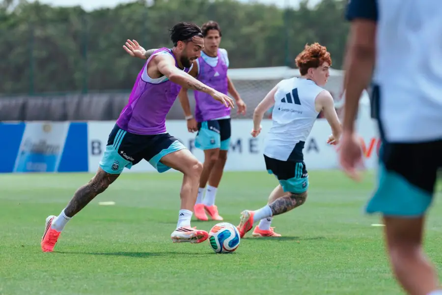 Tras golear en su debut, la Selección Argentina se entrenó pensando en el juego frente a Austria