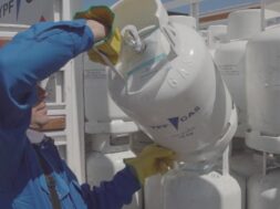 el-gobierno-incorporo-las-garrafas-de-gas-al-regimen-de-subsidios-para-los-cuarteles-de-bomberos-voluntarios-foto-secretaria-de-energia-FIB2SYO6S5CD5GJCALSCO26U5E