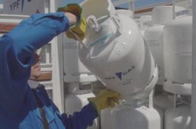 el-gobierno-incorporo-las-garrafas-de-gas-al-regimen-de-subsidios-para-los-cuarteles-de-bomberos-voluntarios-foto-secretaria-de-energia-FIB2SYO6S5CD5GJCALSCO26U5E