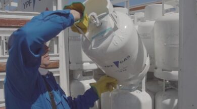 el-gobierno-incorporo-las-garrafas-de-gas-al-regimen-de-subsidios-para-los-cuarteles-de-bomberos-voluntarios-foto-secretaria-de-energia-FIB2SYO6S5CD5GJCALSCO26U5E