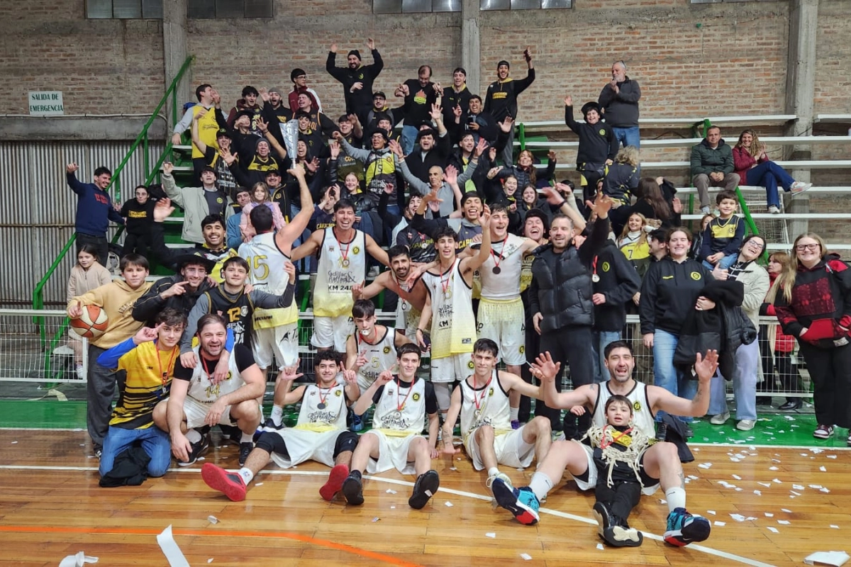 Capuchinos gritó una vez más campeón del Asociativo de Básquet