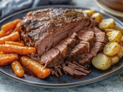 por-que-recomiendan-dejar-reposar-la-carne-despues-de-cocinarla-foto-adobe-stock-A7NF4G243JBDLLFLHH4LXXST2Y