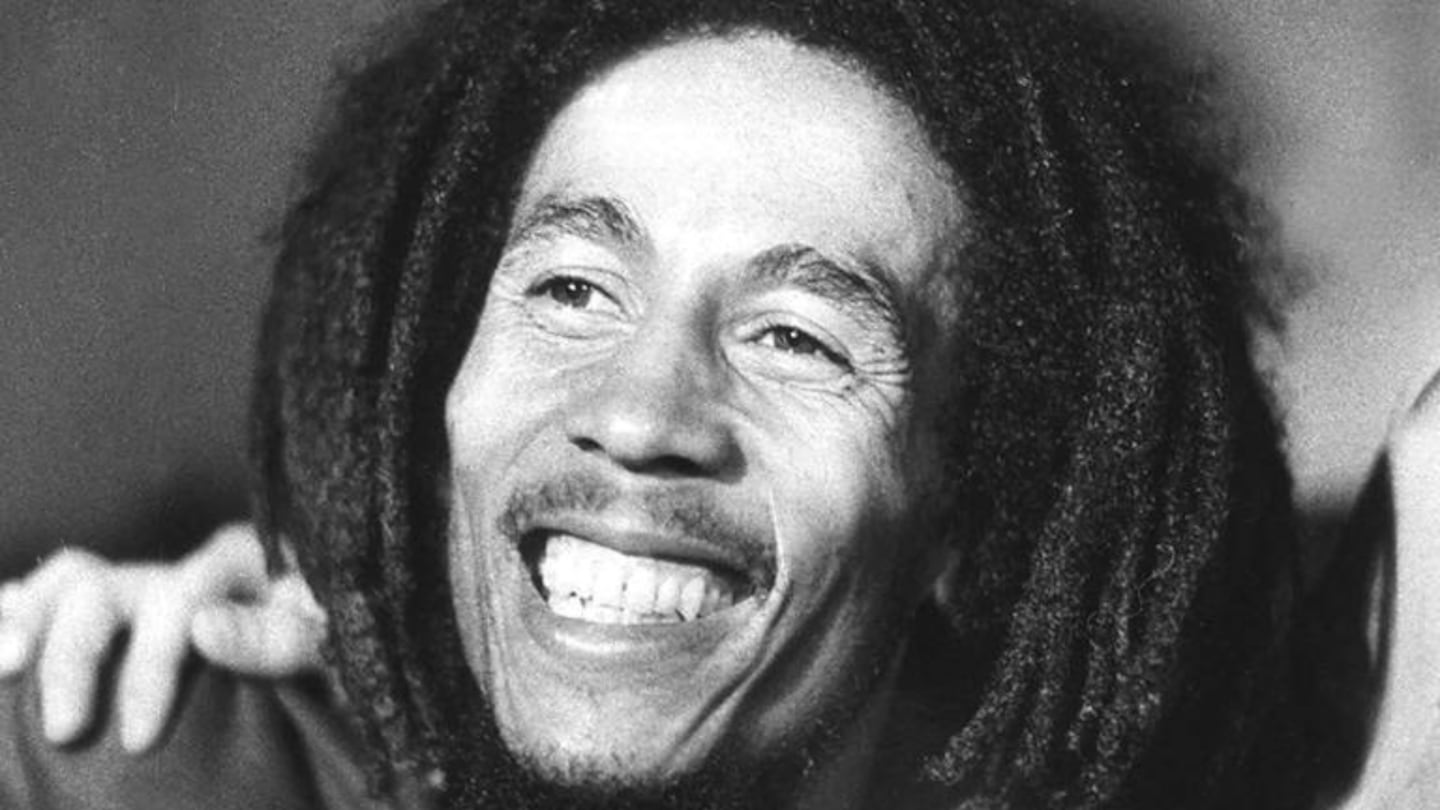 Qué quiere decir la frase de Bob Marley: “Algunas personas sienten la lluvia, mientras que otras simplemente se mojan”